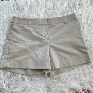 Express Women’s Light Tan Shorts sz 6